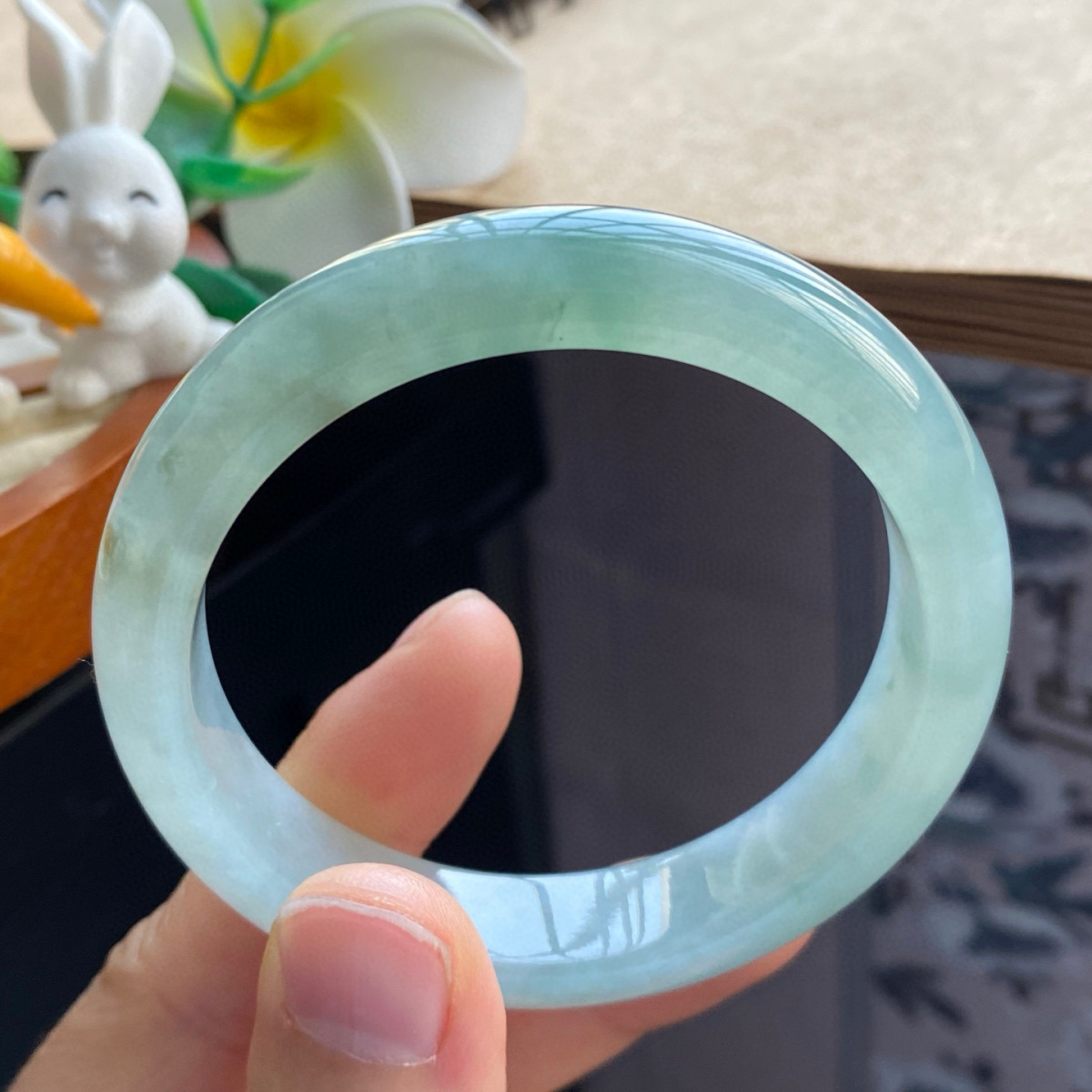 2.25批1095号翡翠手镯53.5-12-7.6冰绿果冻镯！清爽漂亮的浅翠色