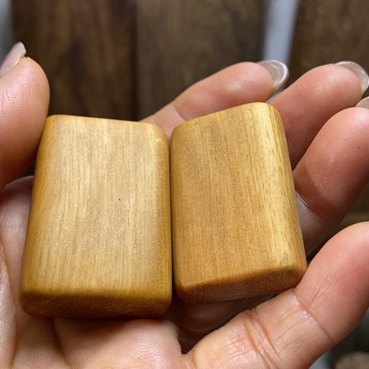 用***1木老山檀木料木料
