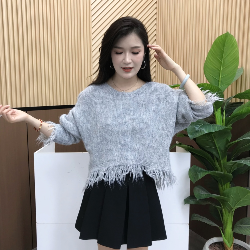 法式小众设计感流苏针织衫早秋新款宽松显瘦减龄圆领短款长袖上衣