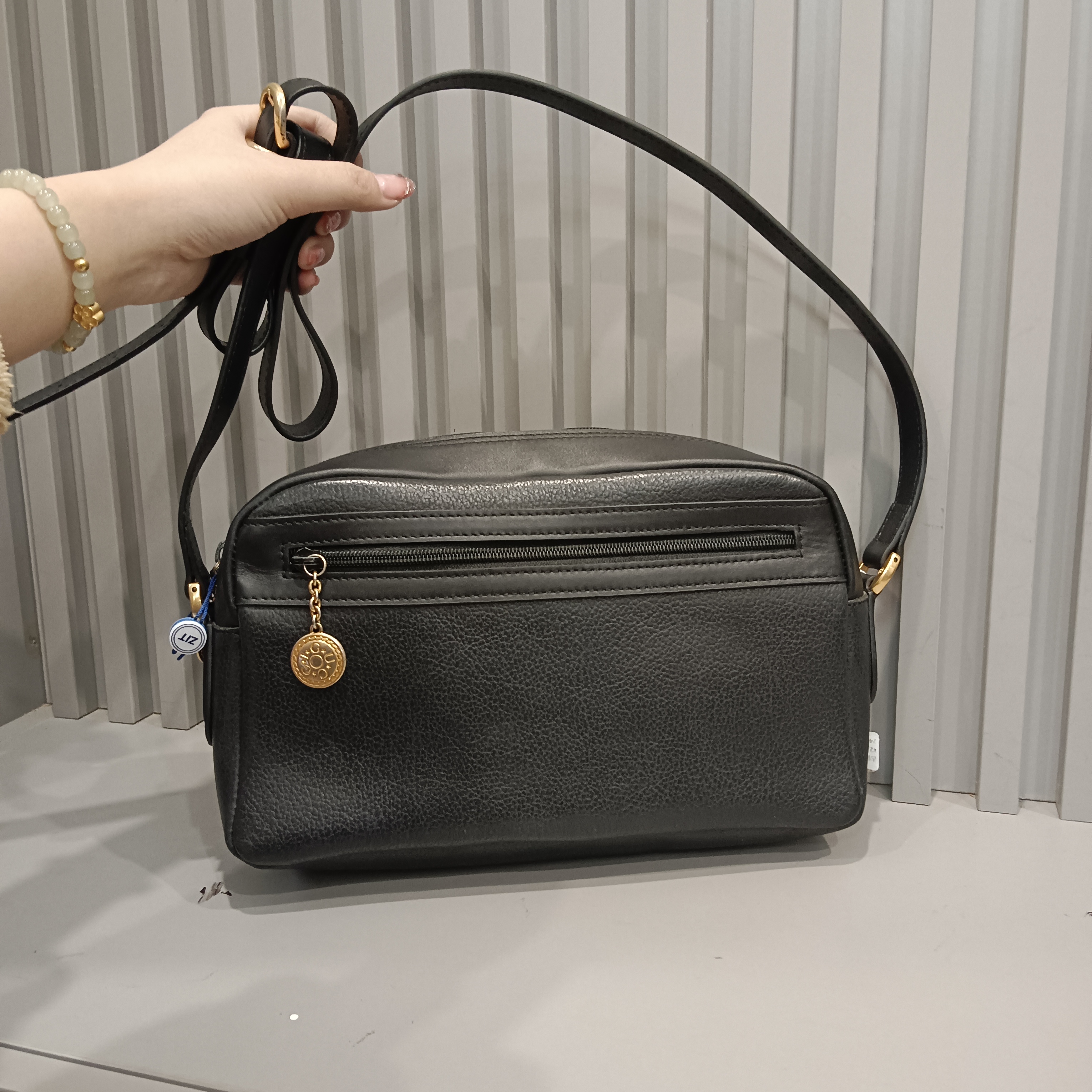 95新 GUCCI/古驰 兔兔奢/古驰斜挎包/240518040