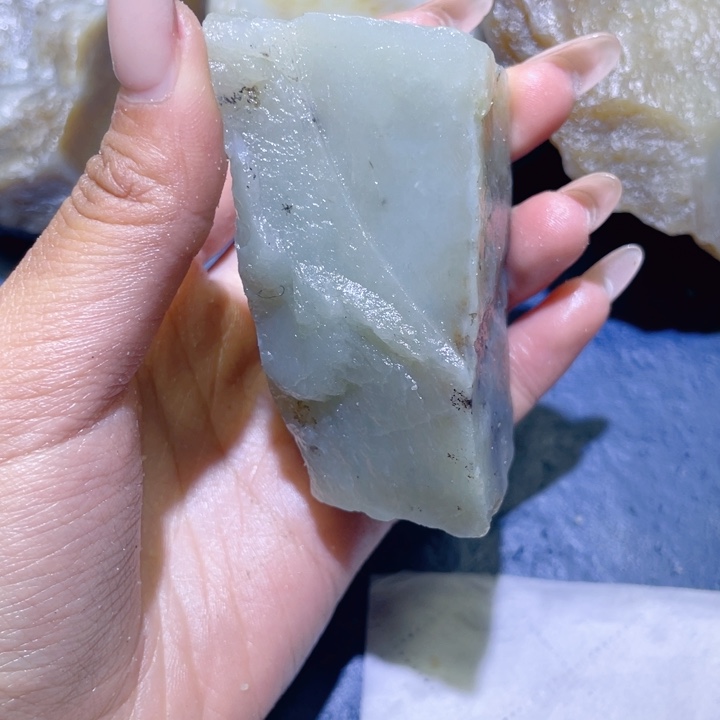 和田玉未镶嵌珠宝半成品