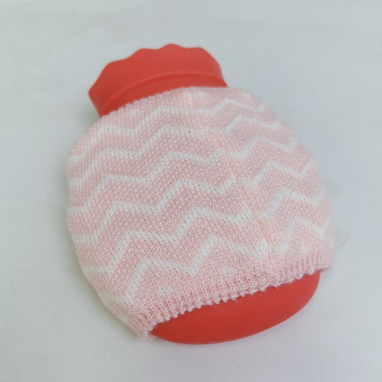 66835  硅胶热水袋混色