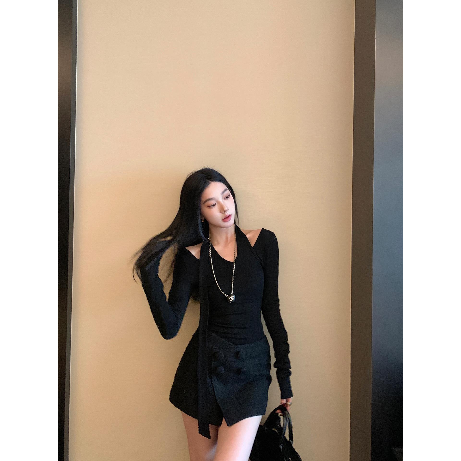 区区欧阳【解构感！c位瘦瘦T】天丝羊毛假两件挂脖长袖打底衫