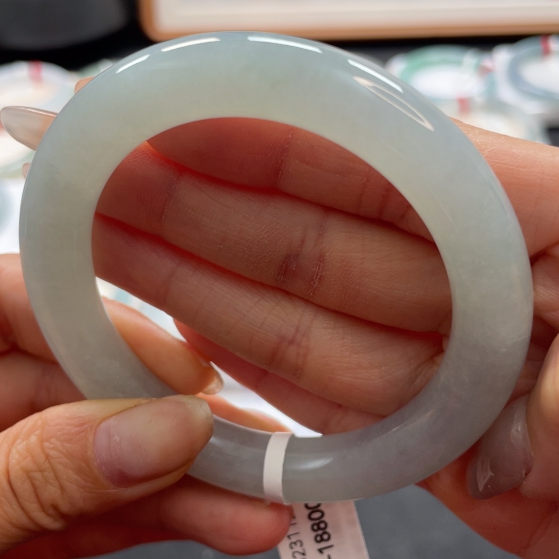 【闪购商品】翡翠手镯（贵妃镯）未镶嵌5657圈芙蓉底圆条细润透亮32号