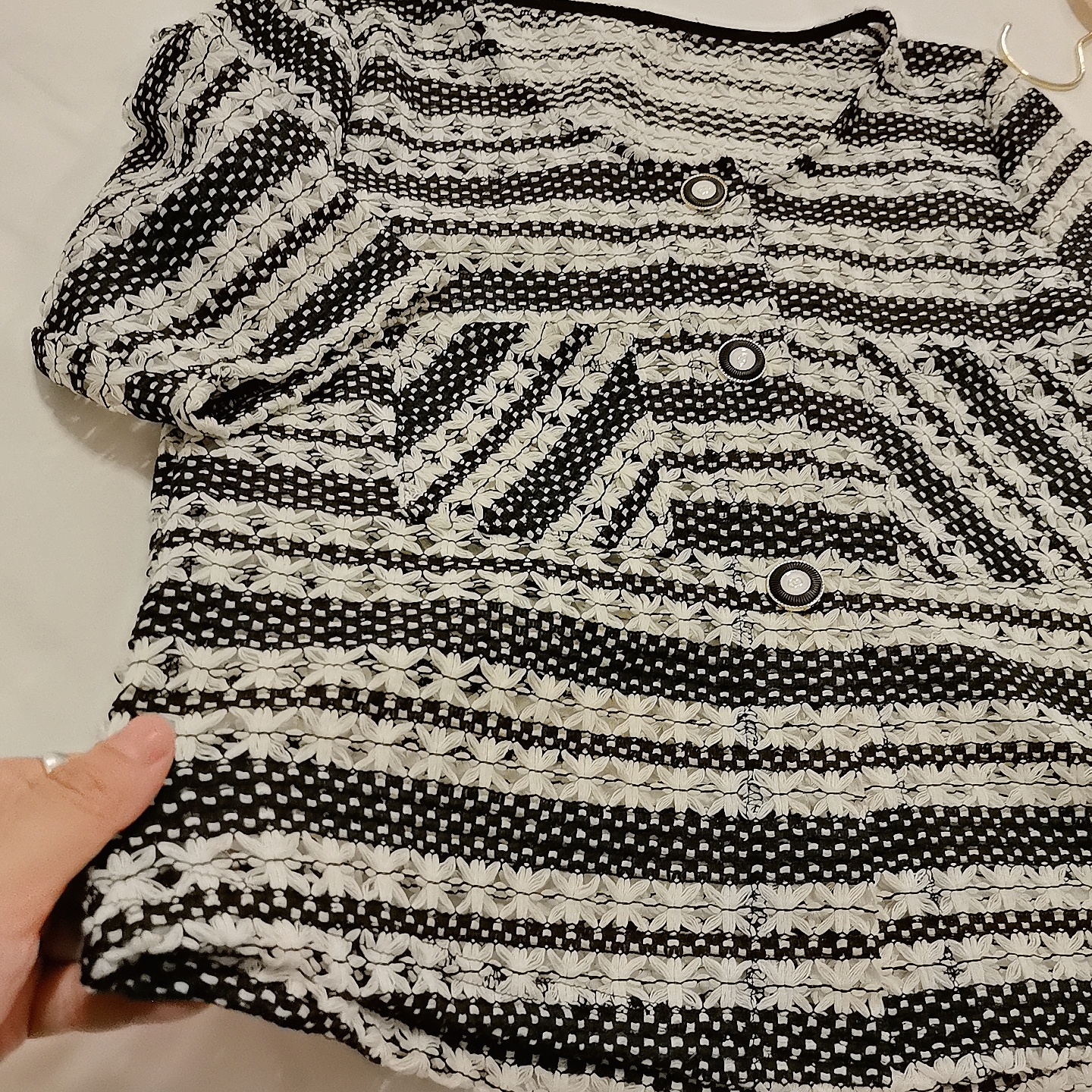 X粗纺蕾丝小香风上衣Q25625