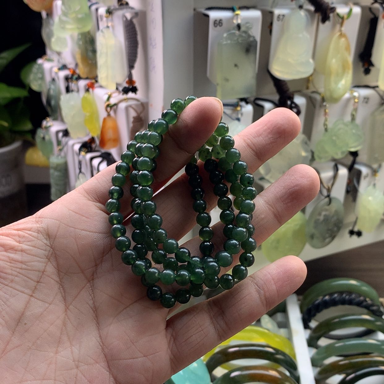 【闪购商品】蛇纹石玉颈饰未镶嵌