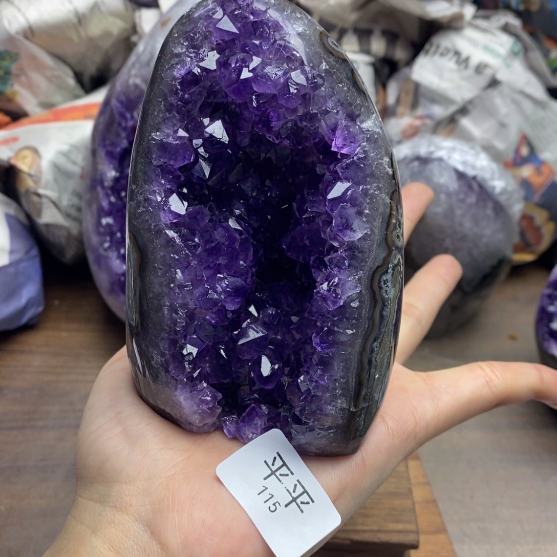 未镶嵌珠宝半成品水晶