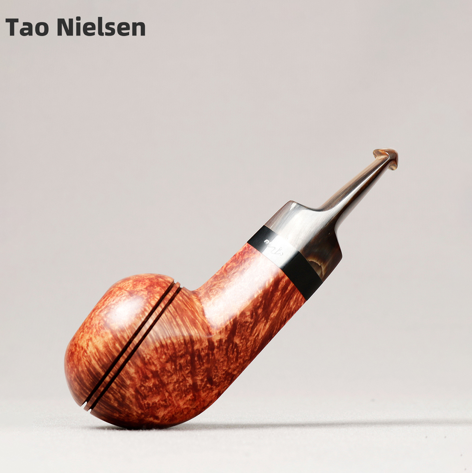 丹麦老大师TAO 陶尼尔森 光面短牛头直斗 3mm 手工石楠木烟斗