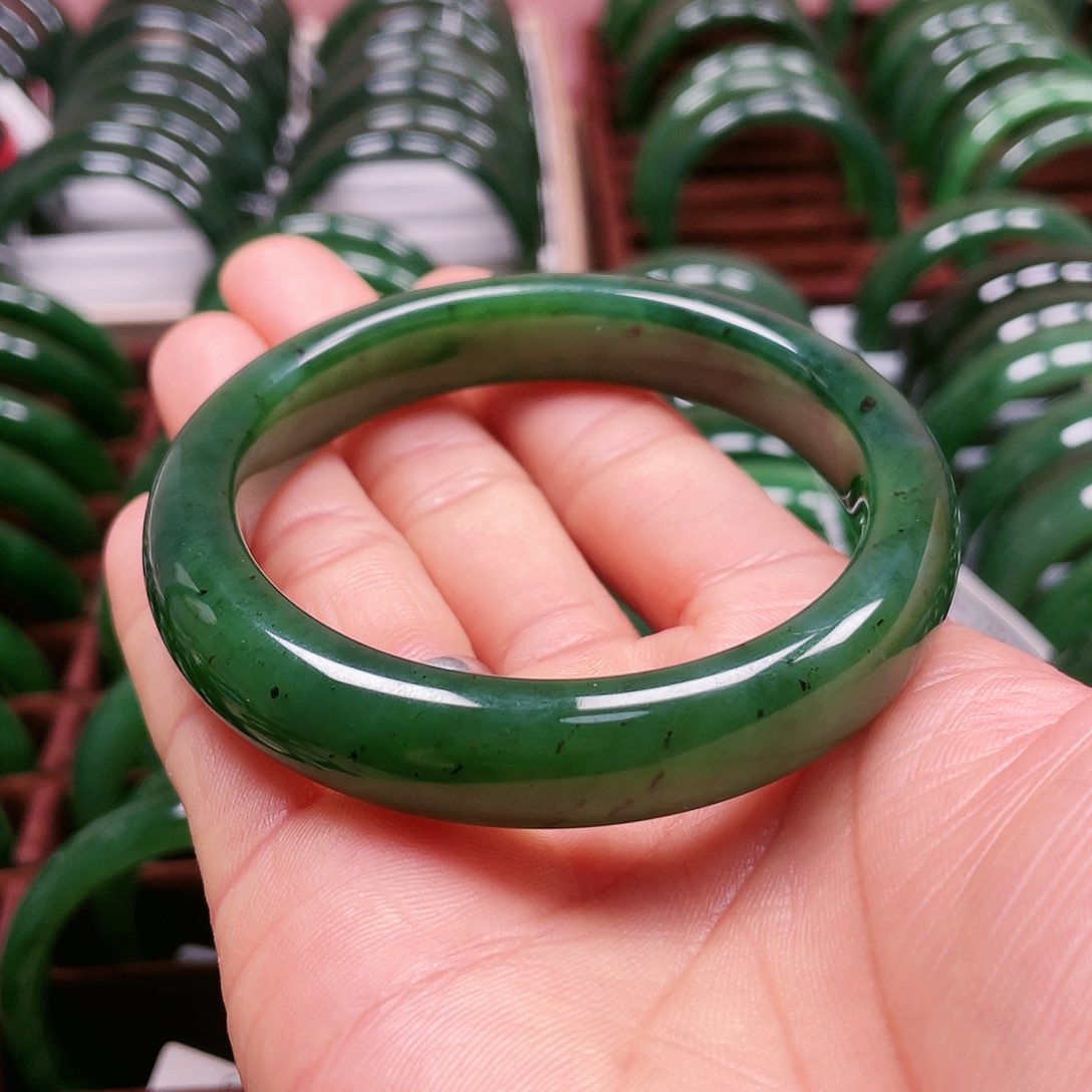 【闪购商品】和田玉手镯未镶嵌