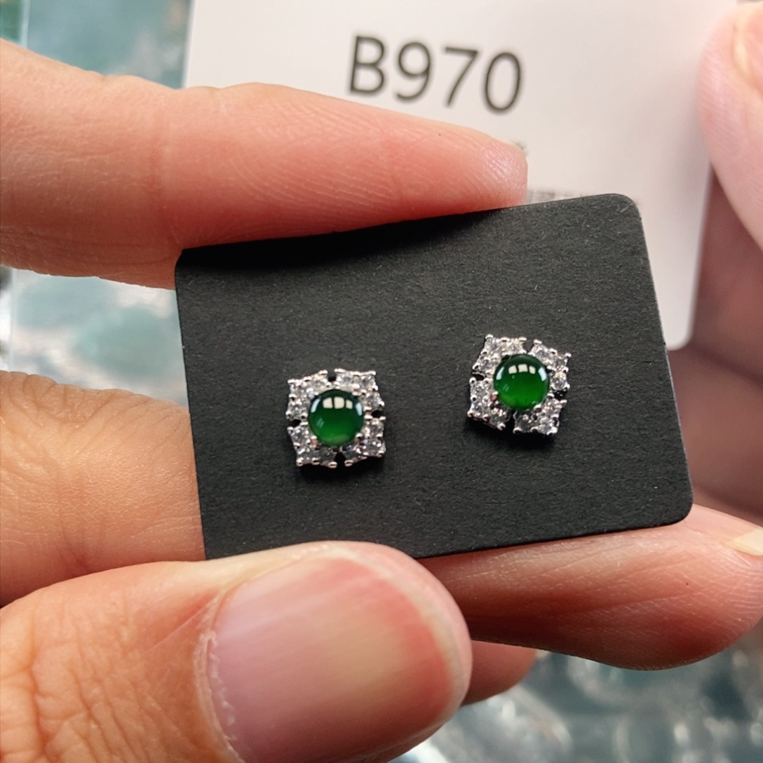 【闪购商品】翡翠吊坠(不含链)未镶嵌