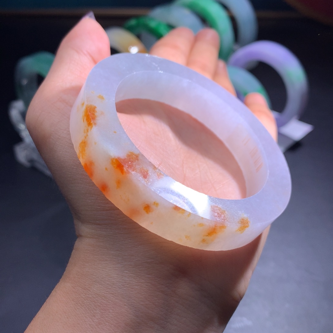 未镶嵌翡翠手镯定制翡翠