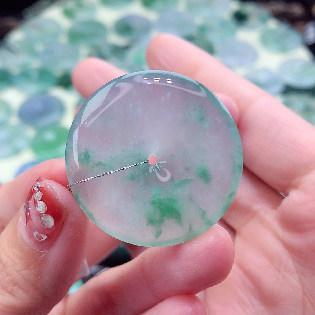 翡翠颈饰未镶嵌109尺寸32.5/5.5