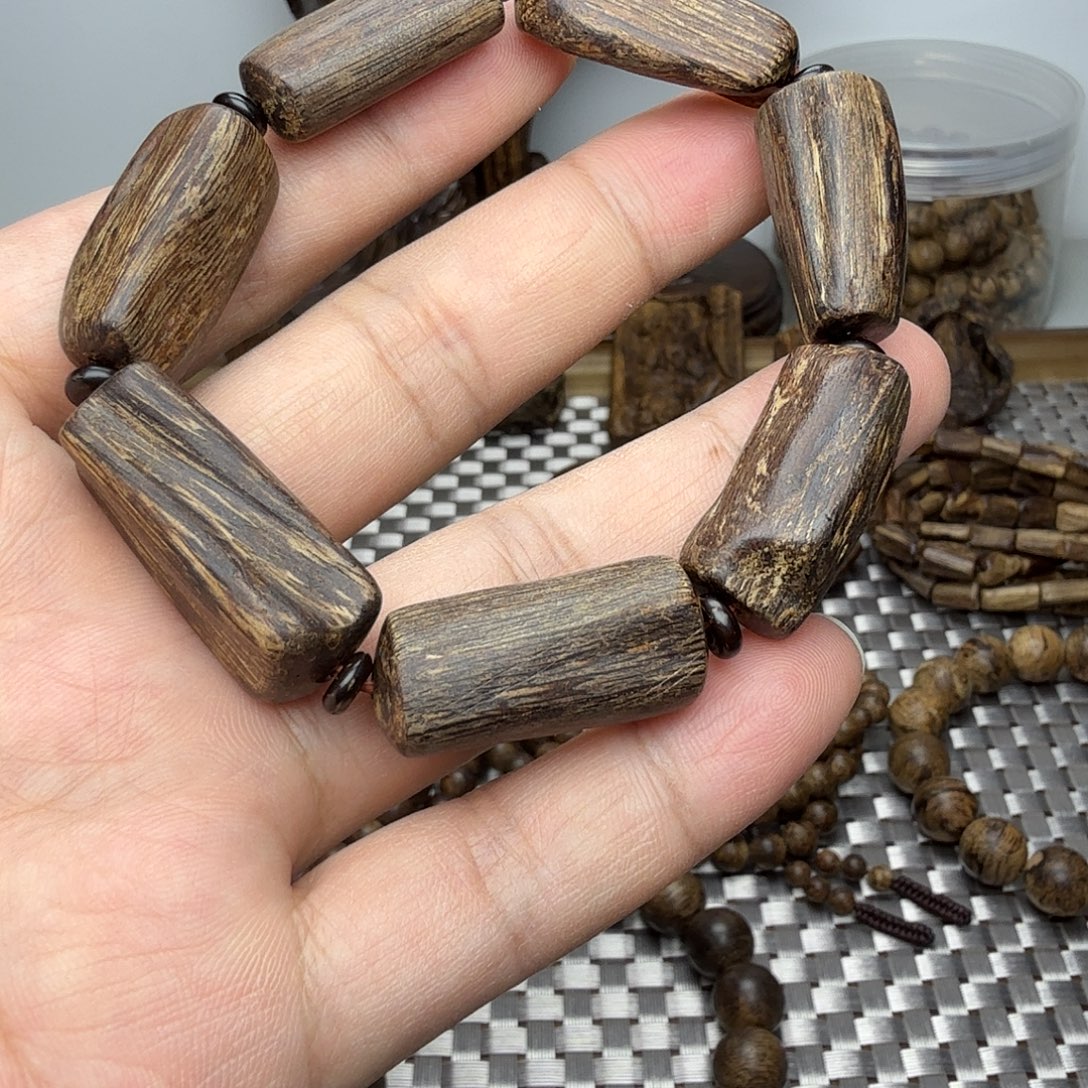 沉香沉香碎屑达拉干