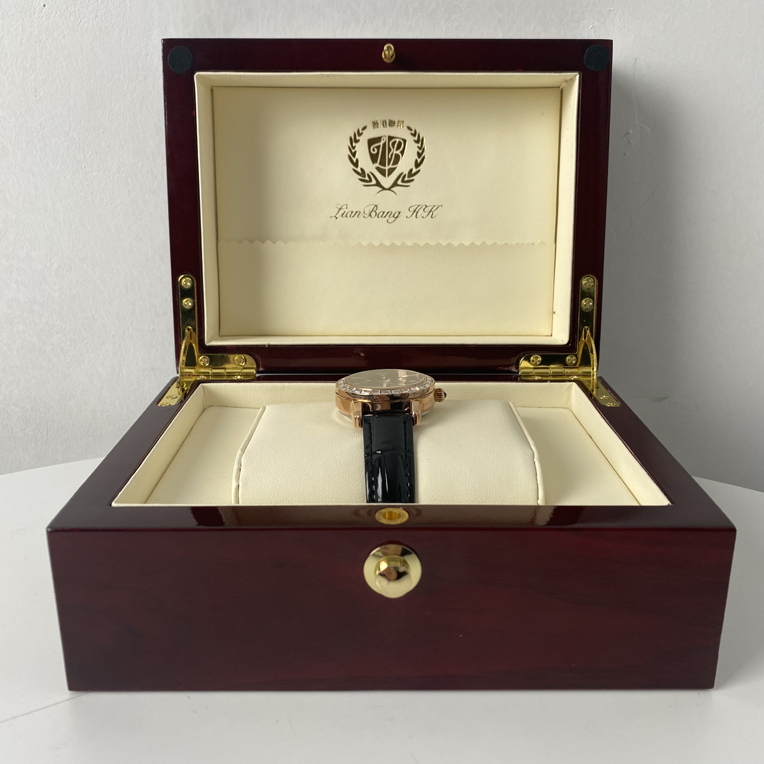 1915【LB.HK】 时尚气质女士手表