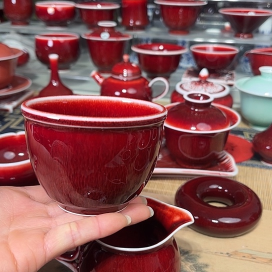 景德镇陶瓷红马坊缸杯