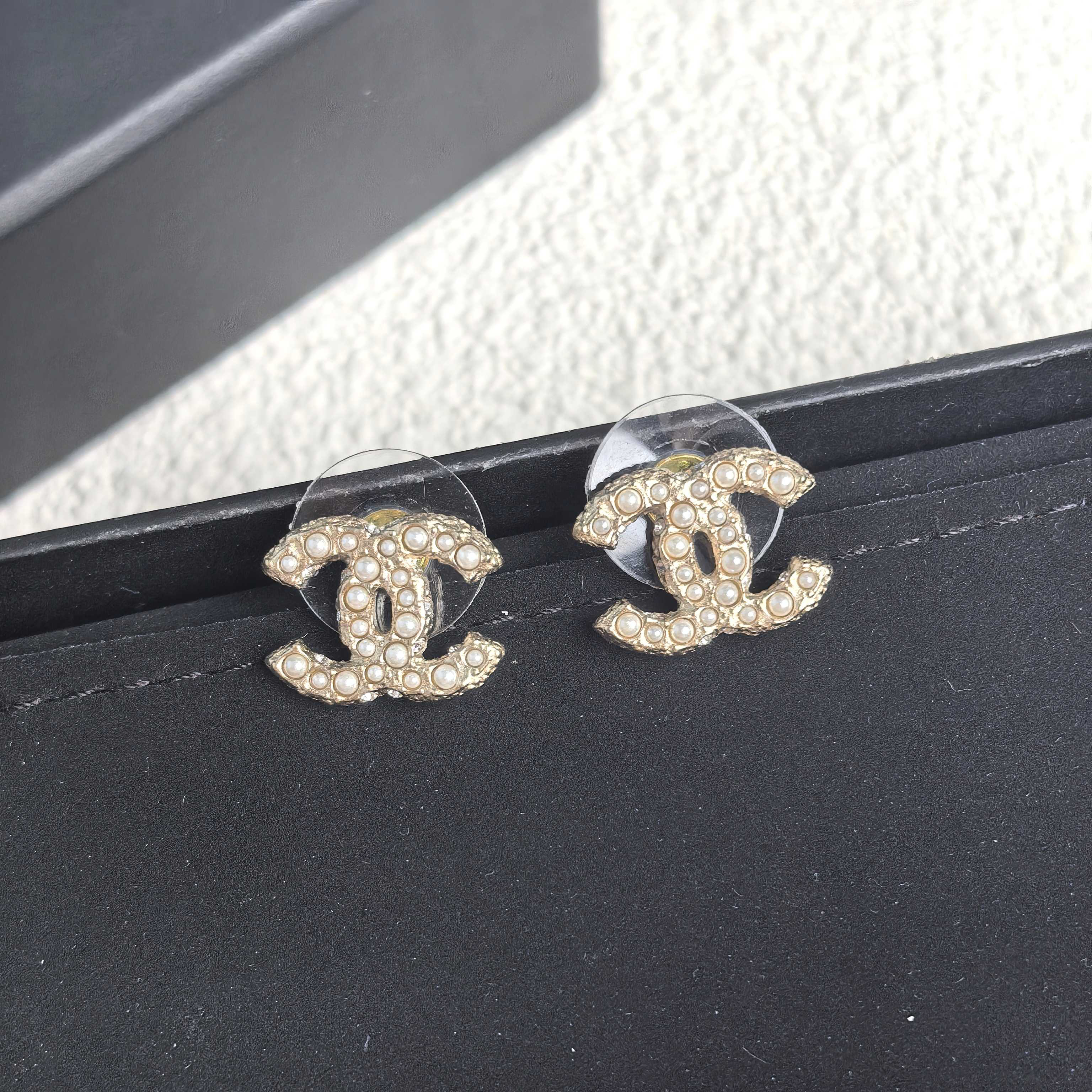 95新 Chanel/香奈儿 泡泡中古Chanel浅金色珍珠双C耳钉