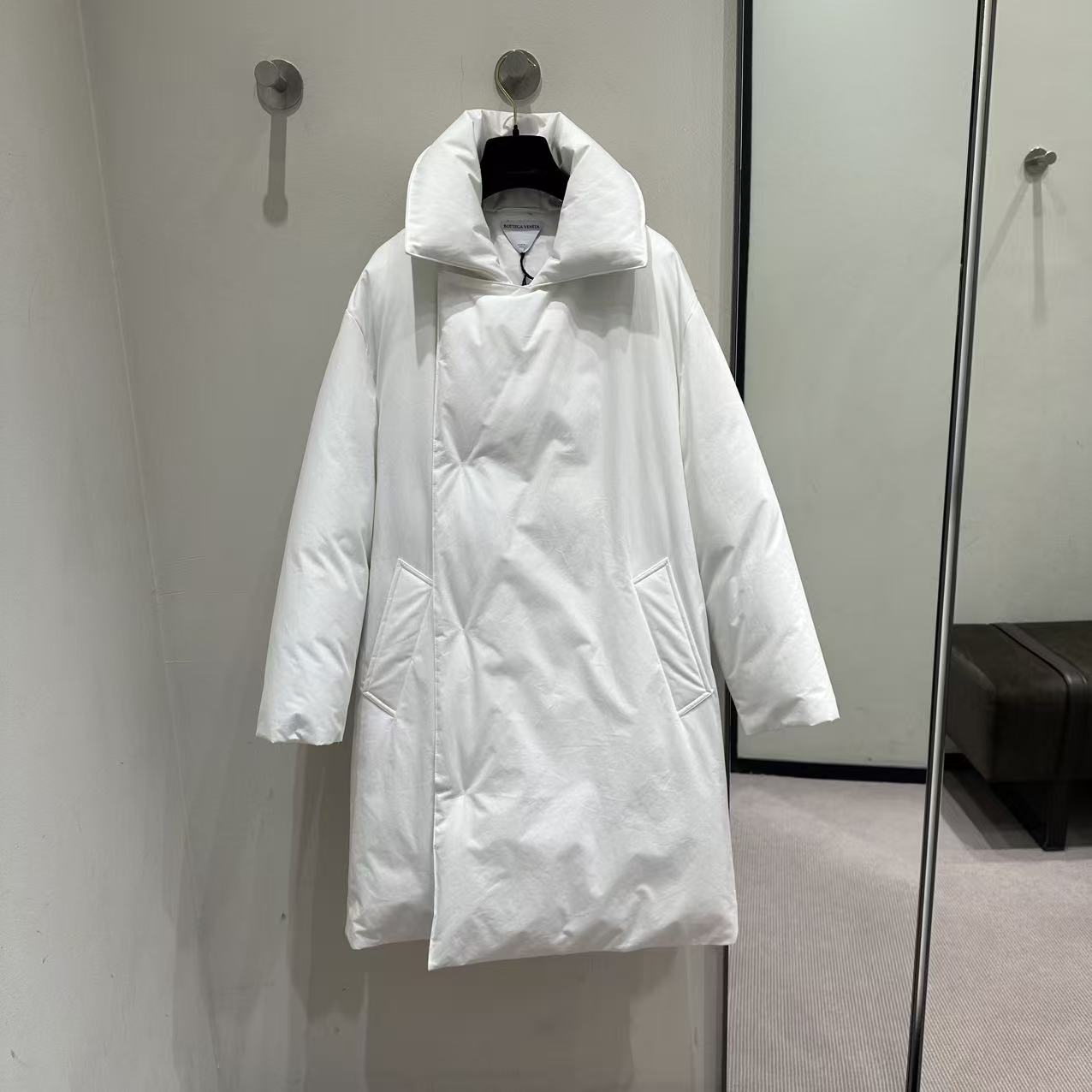 未使用 BOTTEGA VENETA/葆蝶家 /七七/女款厚棉服