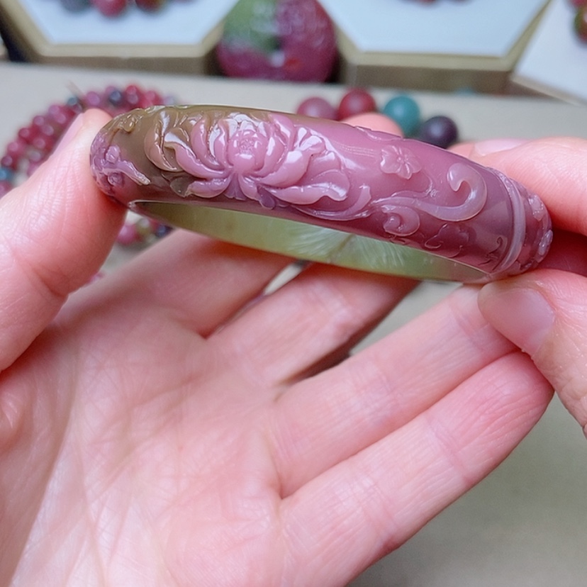 【闪购商品】未镶嵌玛瑙/玉髓珠宝奇石美**情盐源玛瑙定制