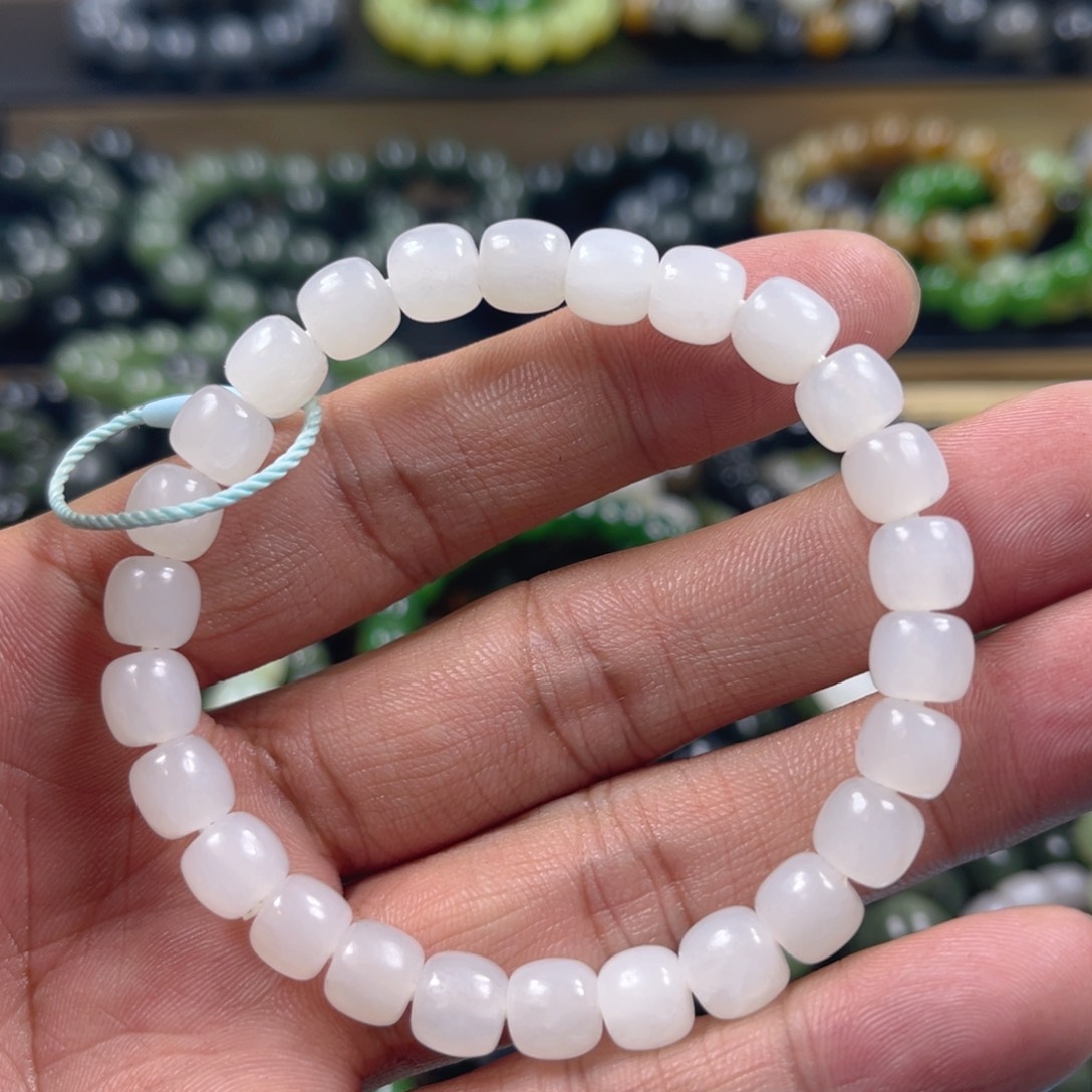 和田玉手串未镶嵌