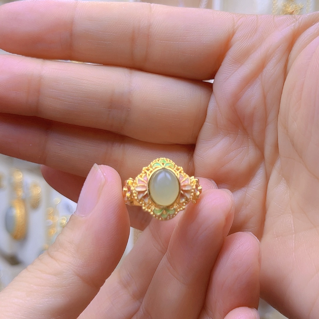 和田玉戒指银S925镀金镶嵌