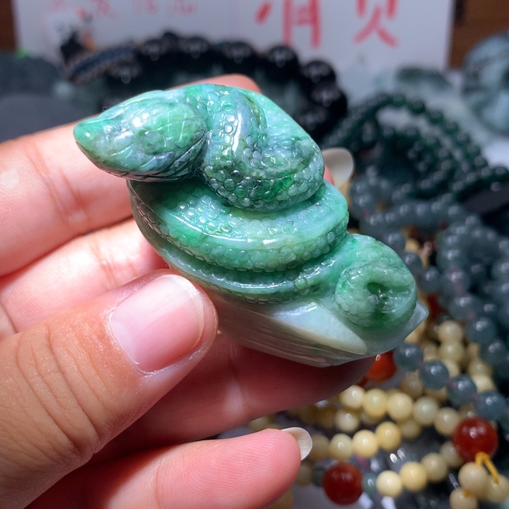 翡翠颈饰未镶嵌保真天然A货翡翠