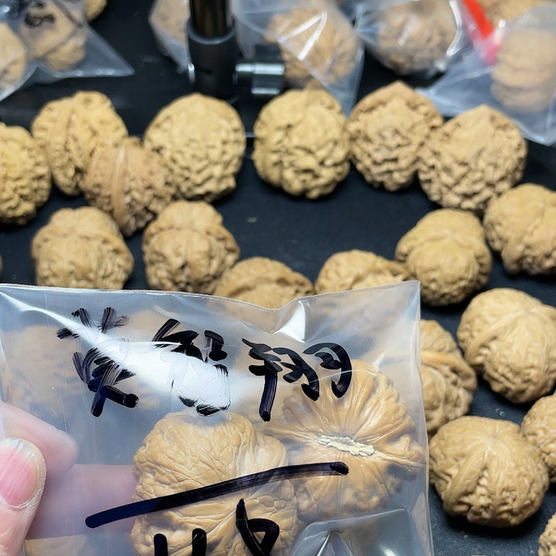 文玩核桃吊坠莫****Y铁锤