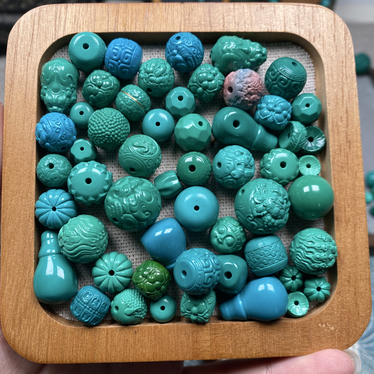 原生态湖北矿雕刻配饰走色展示多样性发货