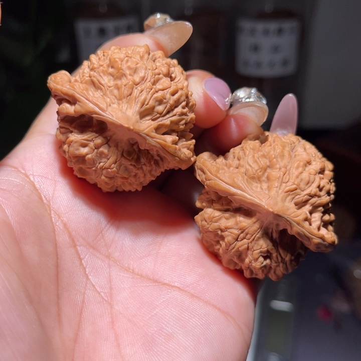 吊坠桃核            43