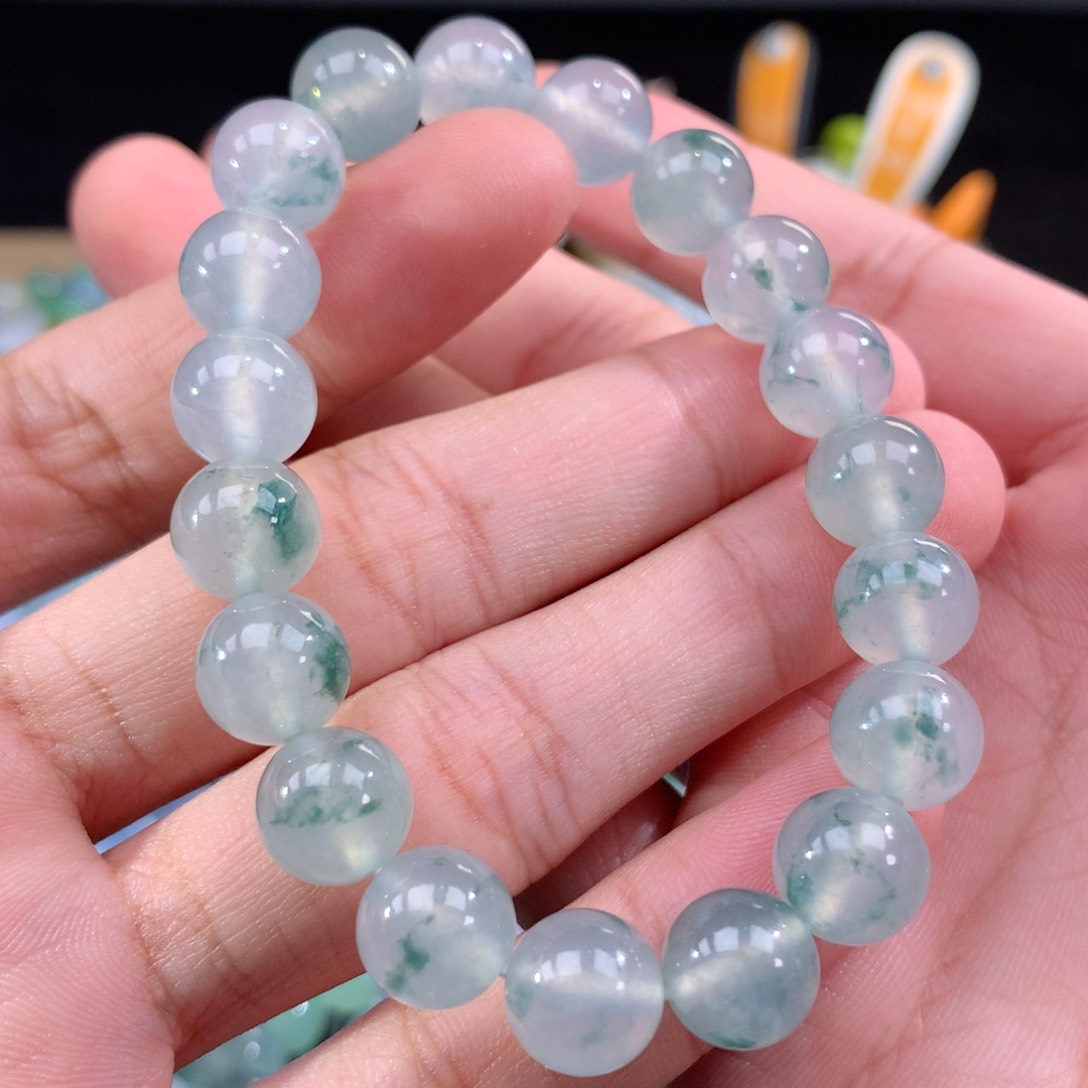 翡翠手链未镶嵌翡翠