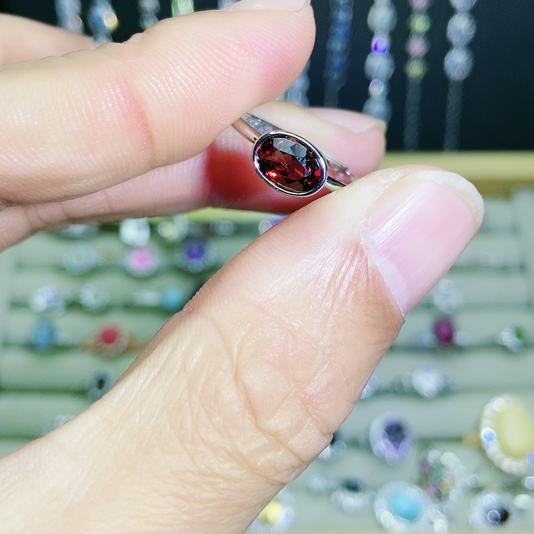 【闪购商品】未镶嵌戒指石榴石