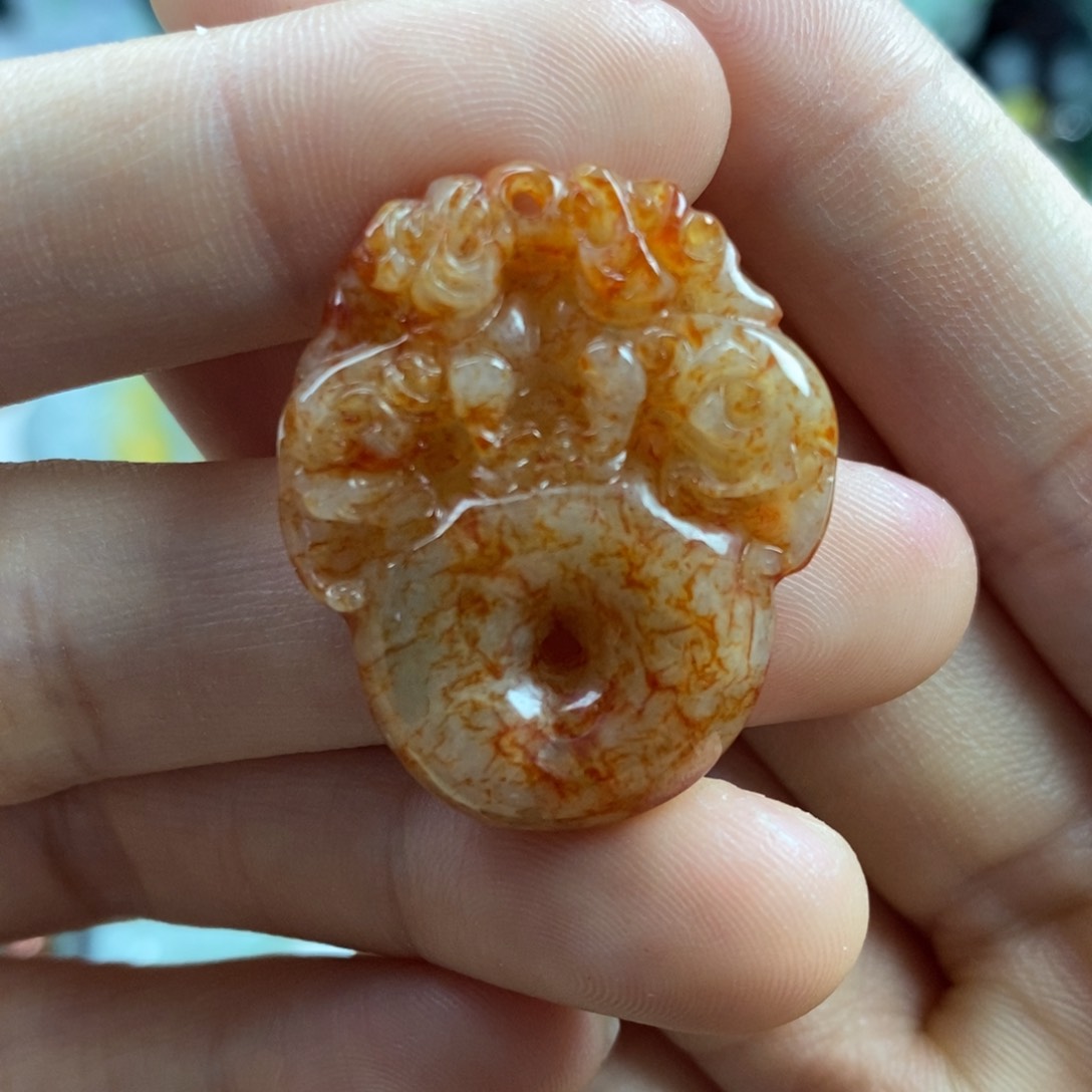 翡翠颈饰未镶嵌吊坠