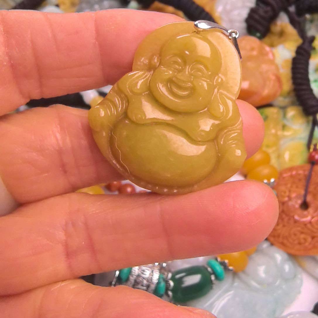 翡翠颈饰未镶嵌吊坠