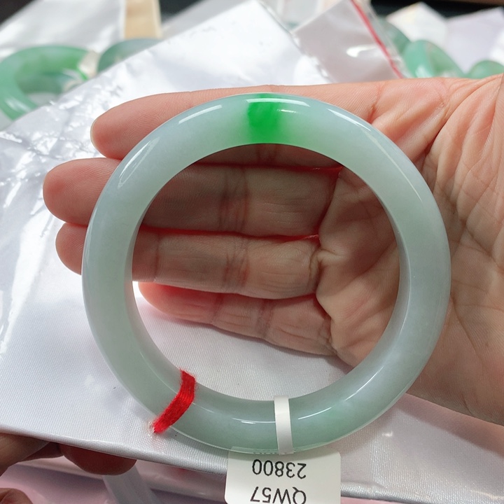 翡翠手镯未镶嵌楠*57585858