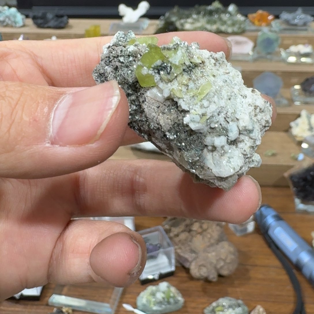 或****?月下珠宝严选矿物