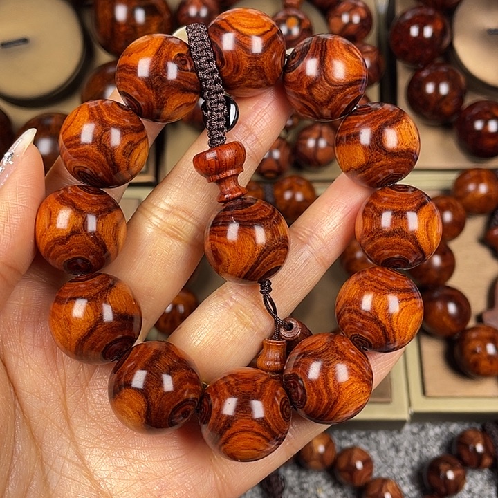 花梨木类阿*2.0尺寸花梨手串