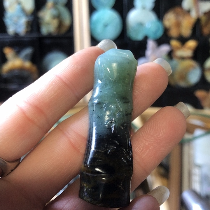 岫玉未镶嵌岫玉挂件