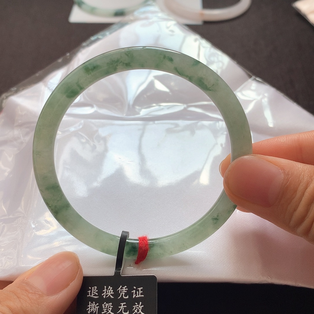 翡翠未镶嵌手镯53➕圆条