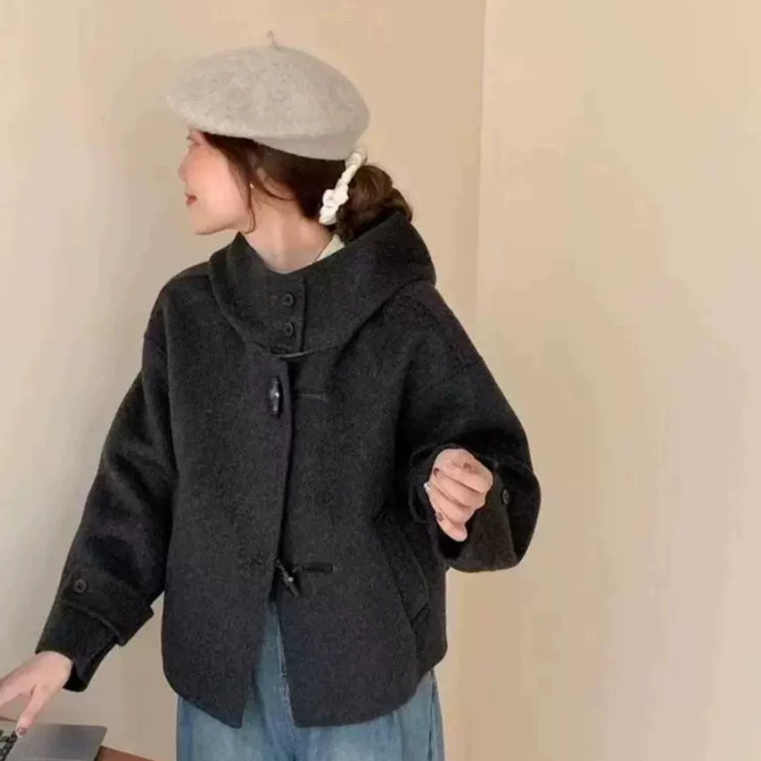 2025秋冬潮百搭小众女级感毛呢外套连帽牛角扣落肩袖双面羊绒大衣