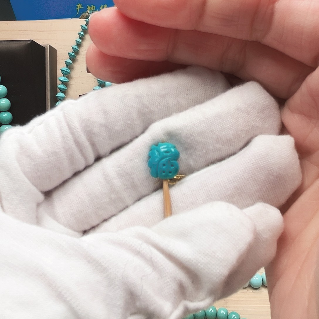 绿松石雕刻未镶嵌