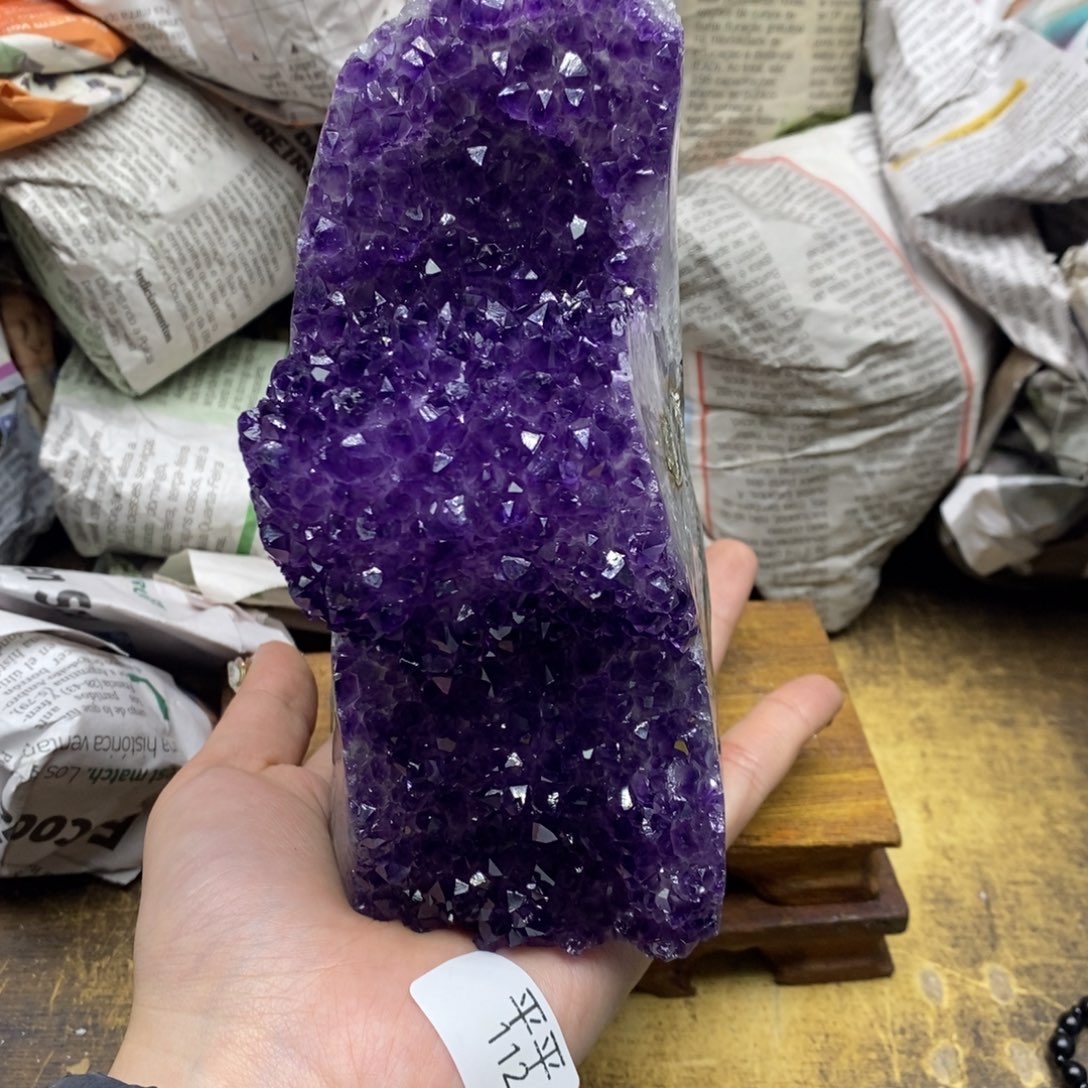 乌拉圭未镶嵌紫晶