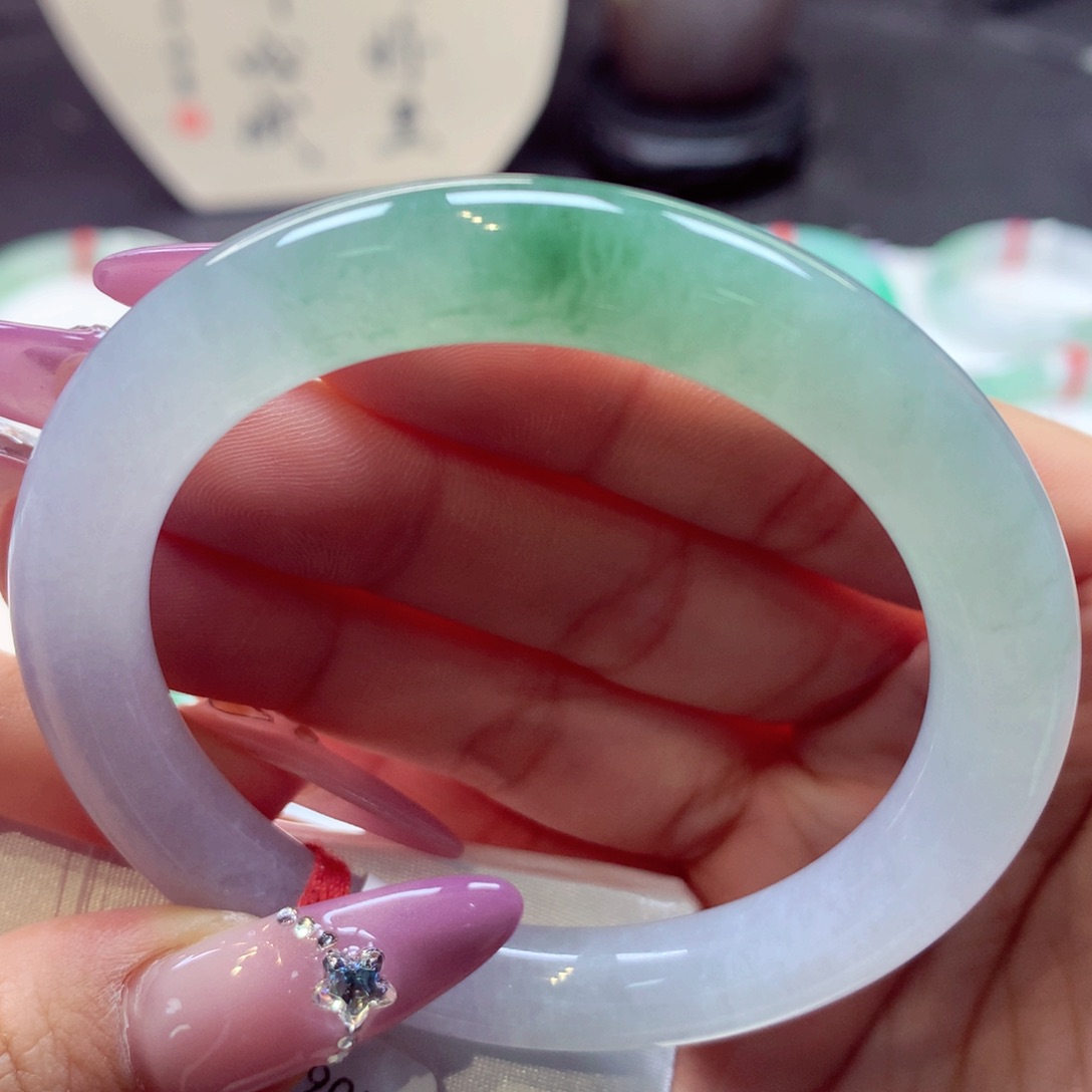 翡翠手镯未镶嵌圆条4号66