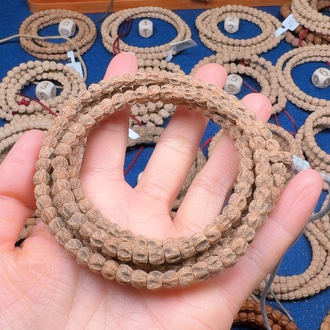 柏香籽/百香籽吊坠