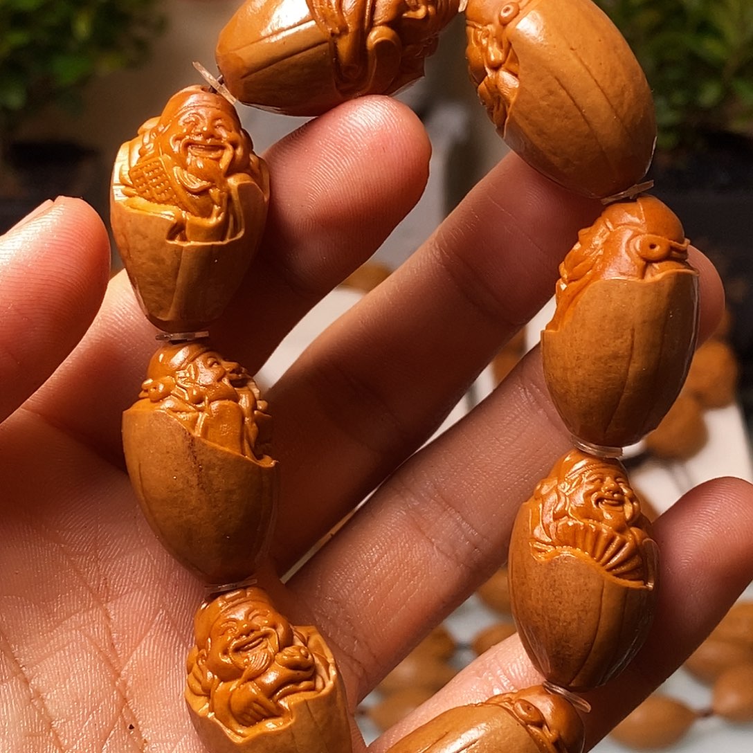 橄榄核吊坠bhhhhhhhhhhhjj