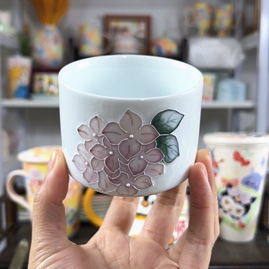 手绘高温釉下彩陶瓷