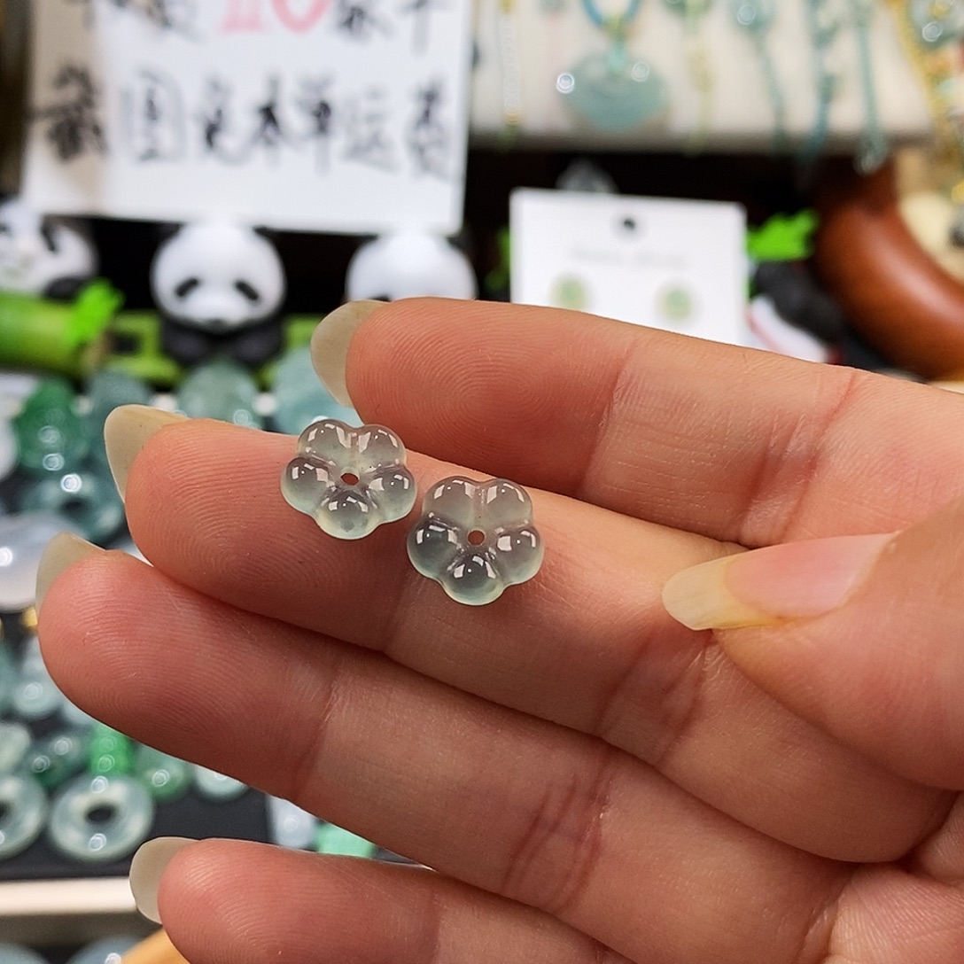 翡翠未镶嵌颈饰冰种大花福利一对