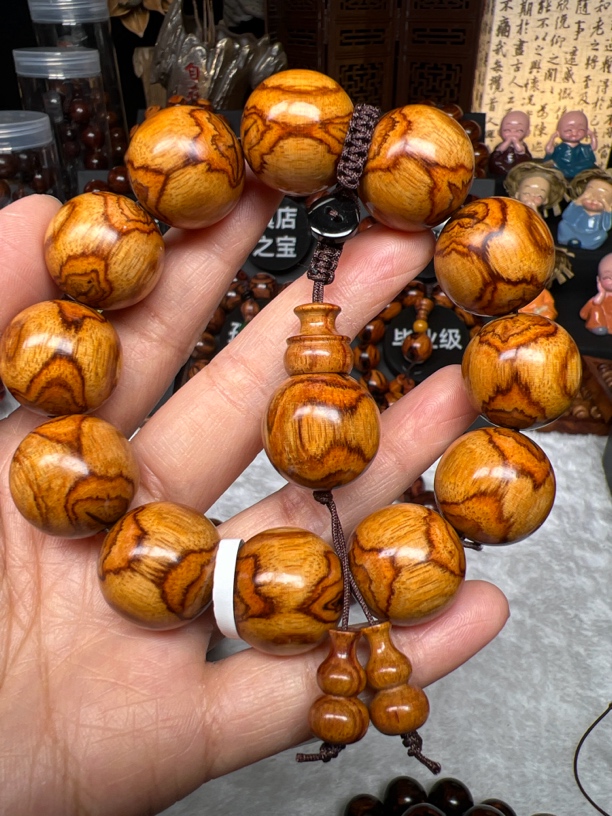 2.0海南黄花梨鬼脸对眼降香味浓