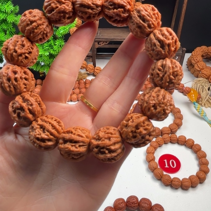 海***哥文玩核桃手串小核桃1