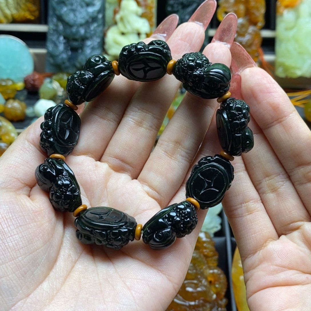 蛇纹石玉手串未镶嵌最*