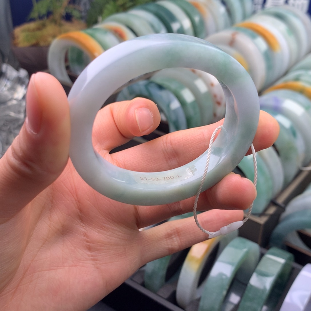 定制翡翠手镯不退不换未镶嵌