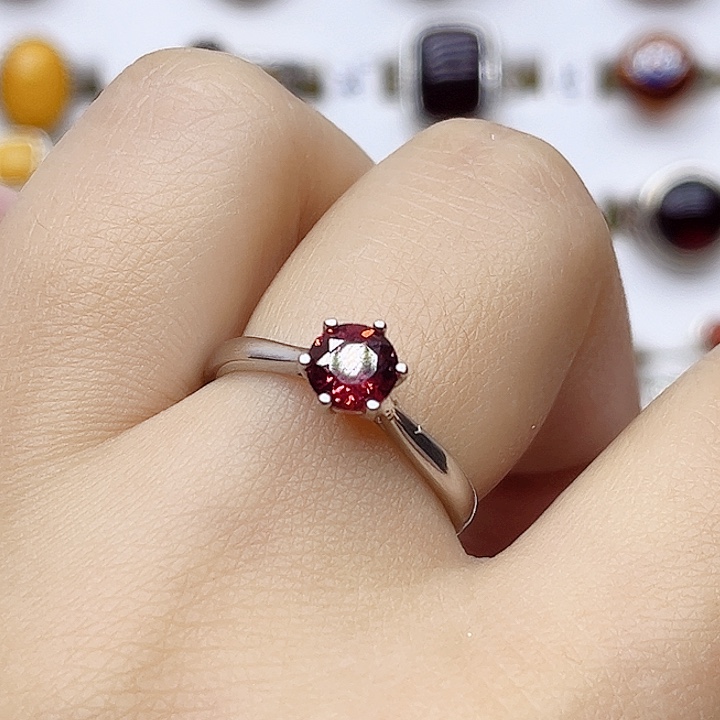 水晶戒指银S925镶嵌坚****！天然